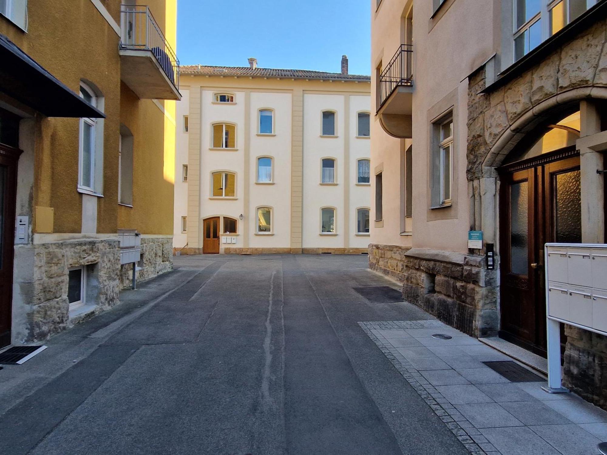 Grosse 3-Zimmer Wohnung - Zentral-Coburg - Kostenloser Parkplatz Esterno foto